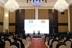 Vun đắp và thúc đẩy tình đoàn kết Việt Nam-Campuchia