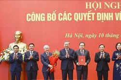 Tổng Bí thư, Chủ tịch nước Tô Lâm trao Quyết định của Bộ Chính trị chỉ định Đảng ủy Quốc hội nhiệm kỳ 2025 – 2030