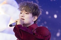 Ca sĩ Bùi Trường Linh: Thủ khoa violin và mối tình 10 năm với bạn gái Thúy Hằng