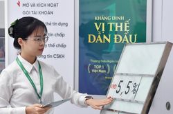 Lãi suất ngân hàng hôm nay 10/4/2026: Loạt ngân hàng tiên phong giảm lãi suất