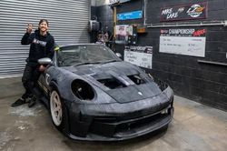 Người đàn ông in 3D chiếc Porsche 911 GT3 RS giống hệt xe thật gây sốt cộng đồng