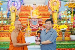 Thứ trưởng Y Thông thăm, chúc Tết Chôl Chnăm Thmây đồng bào Khmer tại Cà Mau