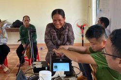 Công an xã Trà Tân nỗ lực đưa 'ánh sáng chuyển đổi số' về cơ sở