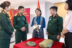 Kỷ vật từ 'địa ngục trần gian' và sứ mệnh trao truyền của tuổi trẻ