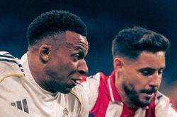 Mbappe gây thất vọng, Real Madrid 'giương cờ trắng' với Barca