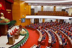 Trung ương yêu cầu cán bộ, đảng viên kiên quyết bảo vệ cái đúng, sự thật