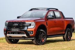 Xe bán tải tháng 3/2026: Vua phân khúc Ford Ranger lập lại trật tự
