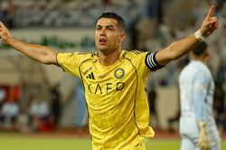 Ronaldo ghi bàn thứ 968, Al Nassr xây chắc ngôi đầu