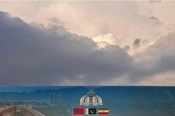 Iran nêu lý do không thể đạt thỏa thuận, Phó Tổng thống Mỹ rời Pakistan