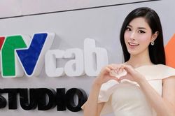 Nữ MC VTV cao 1m76 gây sốt ở giải bóng chuyền quốc gia
