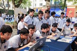 Dạy và học trong kỷ nguyên AI: Làm sao để 'cạnh tranh' với trí tuệ nhân tạo?