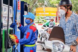 Quốc hội chốt giảm thuế với xăng, dầu về 0 đến hết tháng 6