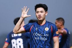 Đình Bắc ghi bàn, CAHN vẫn bị đội cuối bảng chia điểm