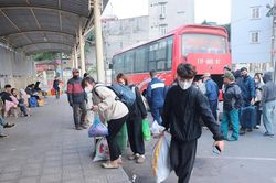 Hà Nội: Khoảng 500 xe khách tăng cường cho 2 dịp nghỉ lễ sắp tới
