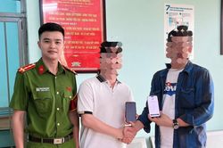 Hỗ trợ trả lại hơn 355 triệu đồng cho nam thanh niên chuyển nhầm