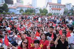Cần công thức tự động về ngày nghỉ lễ, tránh hoán đổi theo kiểu đến hẹn lại lên