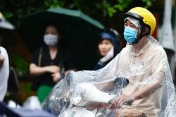 Dự báo thời tiết 13/4/2026: Miền Bắc vẫn nắng nóng chói chang, sắp mưa giông