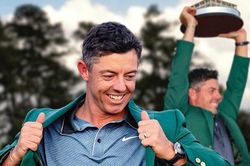Rory McIlroy kế thừa Tiger Woods viết huyền thoại The Masters