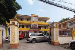 Khởi tố tài xế đỗ ô tô Mercedes chắn cổng trạm CSGT suốt 4 giờ