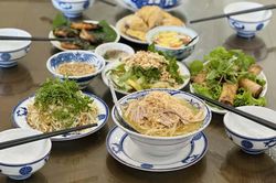 Một thay đổi khi ăn tối có thể kiểm soát đường huyết, huyết áp, gan nhiễm mỡ