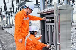 Chớm hè, tiêu thụ điện phá vỡ kỷ lục, một nguồn phát điện cung cấp gần 60%
