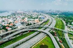Đẩy mạnh phân bổ, giải ngân vốn đầu tư công