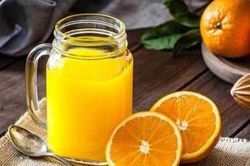 Uống nước cam mỗi ngày, người phụ nữ ngỡ ngàng khi nhận kết quả khám