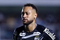 Ancelotti hỏi Tổng thống Brazil về Neymar