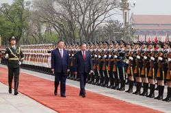 Toàn cảnh Lễ đón trọng thể Tổng Bí thư, Chủ tịch nước Tô Lâm thăm cấp Nhà nước đến Trung Quốc