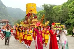 Ninh Bình: Đẩy mạnh chuẩn bị Lễ hội Hoa Lư 2026 đúng tiến độ, đảm bảo an toàn và chất lượng