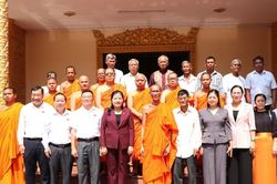 Vĩnh Long: Nhiều hoạt động chăm lo đồng bào Khmer đón Tết Chôl Chnăm Thmây