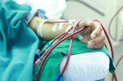Thận gặp nguy hiểm từ 1 dấu hiệu trên da