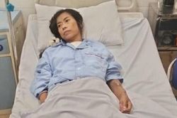 Mẹ đơn thân suy thận nguy kịch: 'Tôi không sợ chết, chỉ sợ con gái bơ vơ'