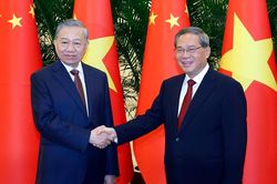 Việt - Trung phấn đấu xác lập tầm cao mới cho hợp tác kinh tế, thương mại, đầu tư, du lịch