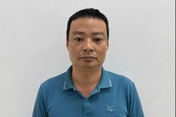 Khởi tố, bắt tạm giam 2 đối tượng giả danh nhà báo cưỡng đoạt tài sản