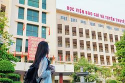 Học viện Báo chí và Tuyên truyền định hướng mở rộng đào tạo sau đại học tại Huế