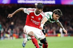 Arsenal nhận thêm tin dữ sau khi vào bán kết C1