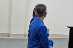 Nhận 5 tỷ đồng để 'chạy' tại ngoại, cựu cán bộ hải quan 'nhập trại'