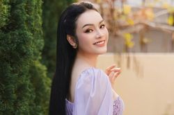 Phó Giáo sư Tân Nhàn trẻ đẹp tuổi 44, Phó Chủ tịch Trịnh Kim Chi ghẹo chồng