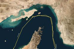 Loại tàu nào được đi qua eo biển Hormuz?
