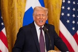 Ông Trump công bố lệnh ngừng bắn 10 ngày giữa Israel - Lebanon