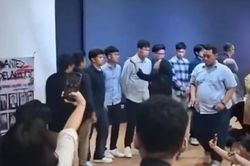 Tin nhắn nhạy cảm trong nhóm kín khiến 16 sinh viên luật bị đình chỉ