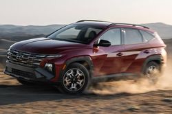 Phân khúc SUV cỡ C tăng sức nóng khi sắp đón thêm mẫu xe hybrid mới