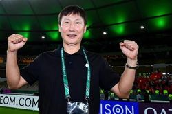 HLV Kim Sang Sik bỏ Asiad, chọn giải đấu 'đặc biệt' của FIFA?