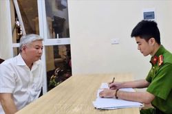 Tạm giữ hình sự đối tượng hành hung lái xe sau va chạm giao thông