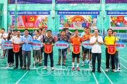 Hơn 500 vận động viên tranh tài sôi nổi tại Hội thao chào mừng 30/4 và Quốc tế Lao động 1/5