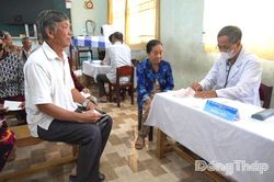 Xã Tân Dương: Tổ chức tư vấn, khám chữa bệnh nhân đạo
