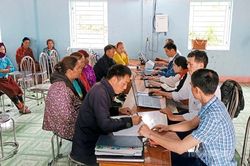 Lùng Tám tổ chức 'Ngày không hẹn' phục vụ người dân tại thôn Lùng Hẩu