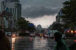 Thời tiết hôm nay 19.4: Bắc Bộ mưa dông, Nam Bộ nắng nóng
