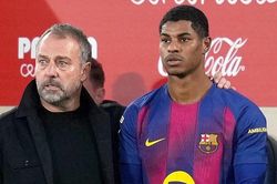 Hansi Flick mạnh tay loại d&agrave;n sao Barca sau thất bại ở C&uacute;p C1